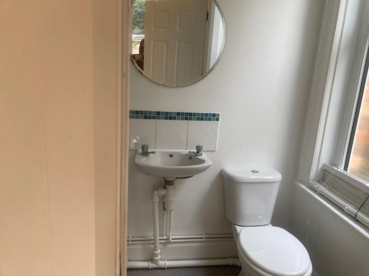 Image of 1 Bedroom Studio Flat, Belper Road, Derby Centre