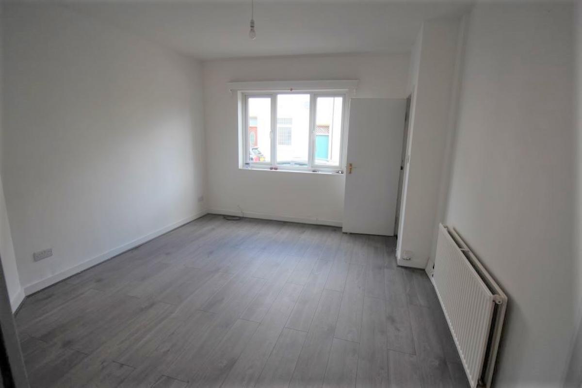 Image of 3 Bedroom Terraced House, Stepping Lane, Derby Centre