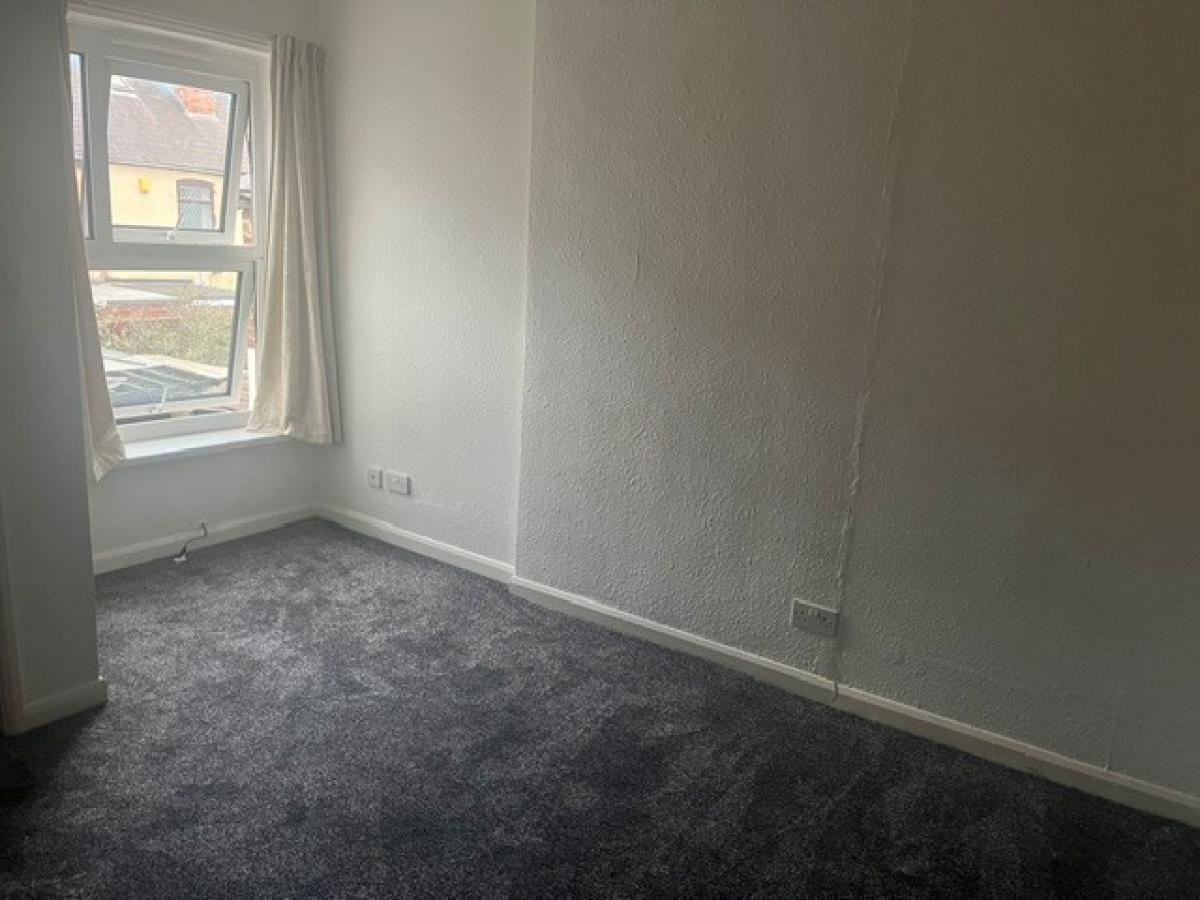 Image of 1 Bedroom Studio Flat, London Road, Wilmorton