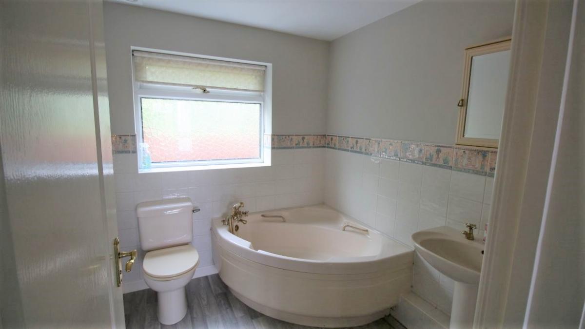 Image of 3 Bedroom Detached Bungalow, Rutland Drive, Mickleover