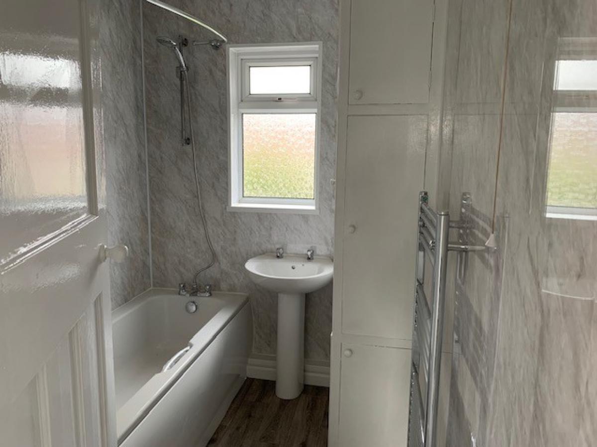 Image of 3 Bedroom Semi-Detached House, Carlton Avenue, Shelton Lock