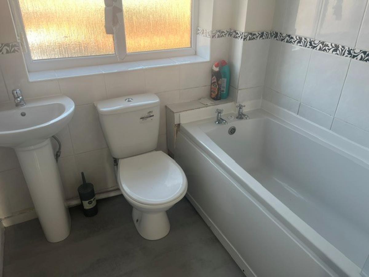 Image of 3 Bedroom Semi-Detached House, Dewchurch Drive, Sunny Hill