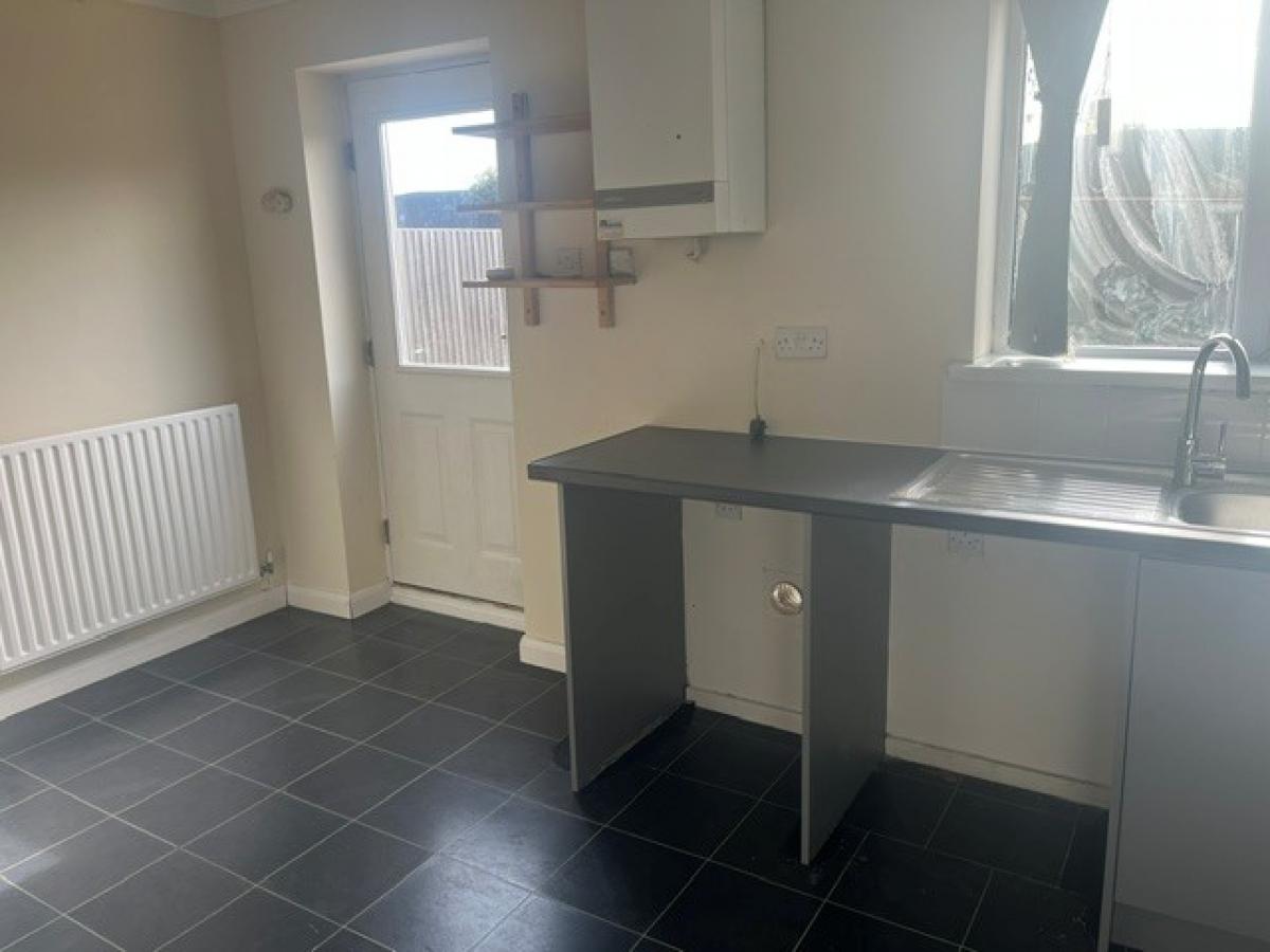 Image of 3 Bedroom Semi-Detached House, Dewchurch Drive, Sunny Hill