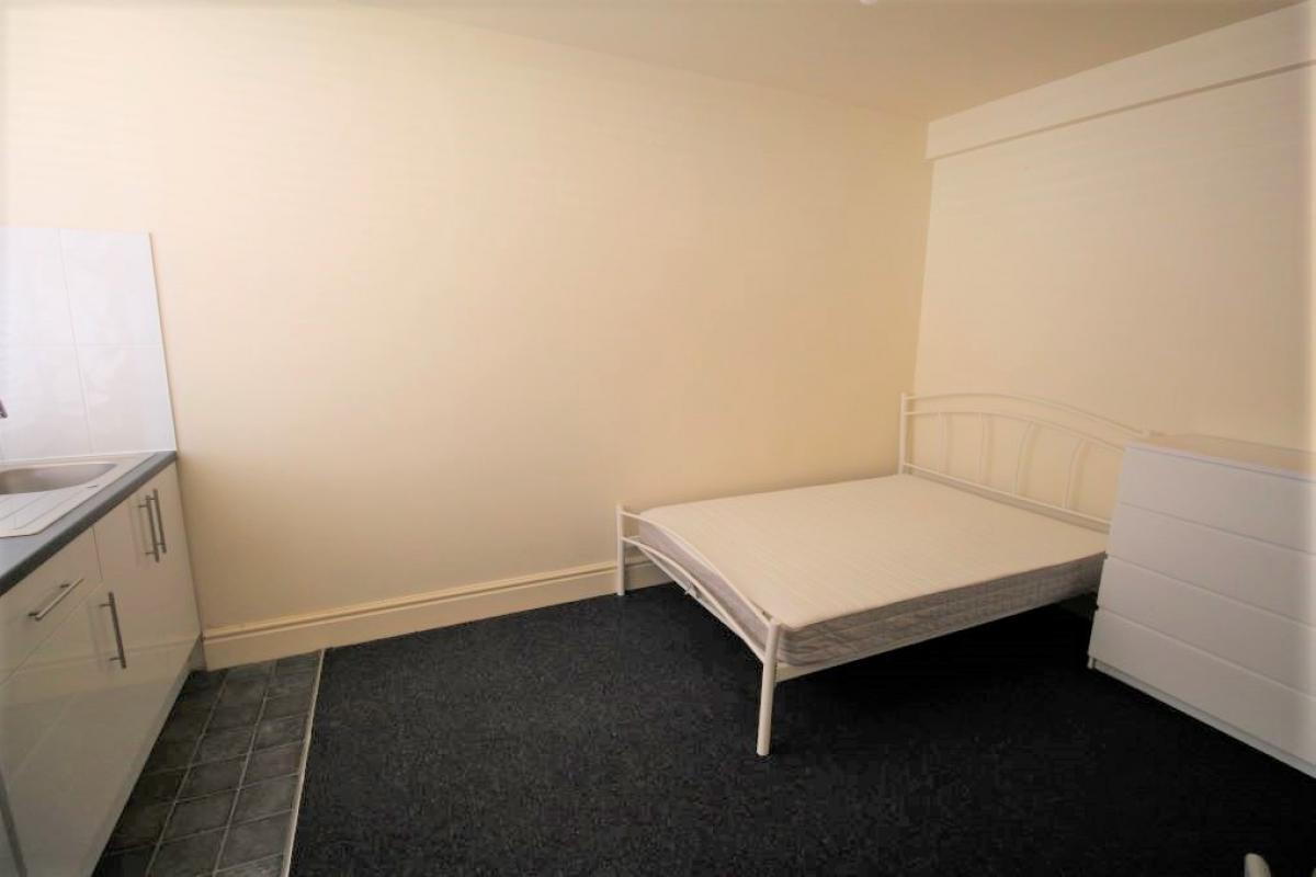 Image of 1 Bedroom Studio Flat, Belper Road, Derby Centre