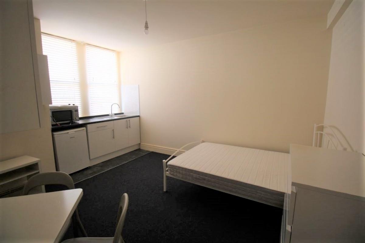 Image of 1 Bedroom Studio Flat, Belper Road, Derby Centre