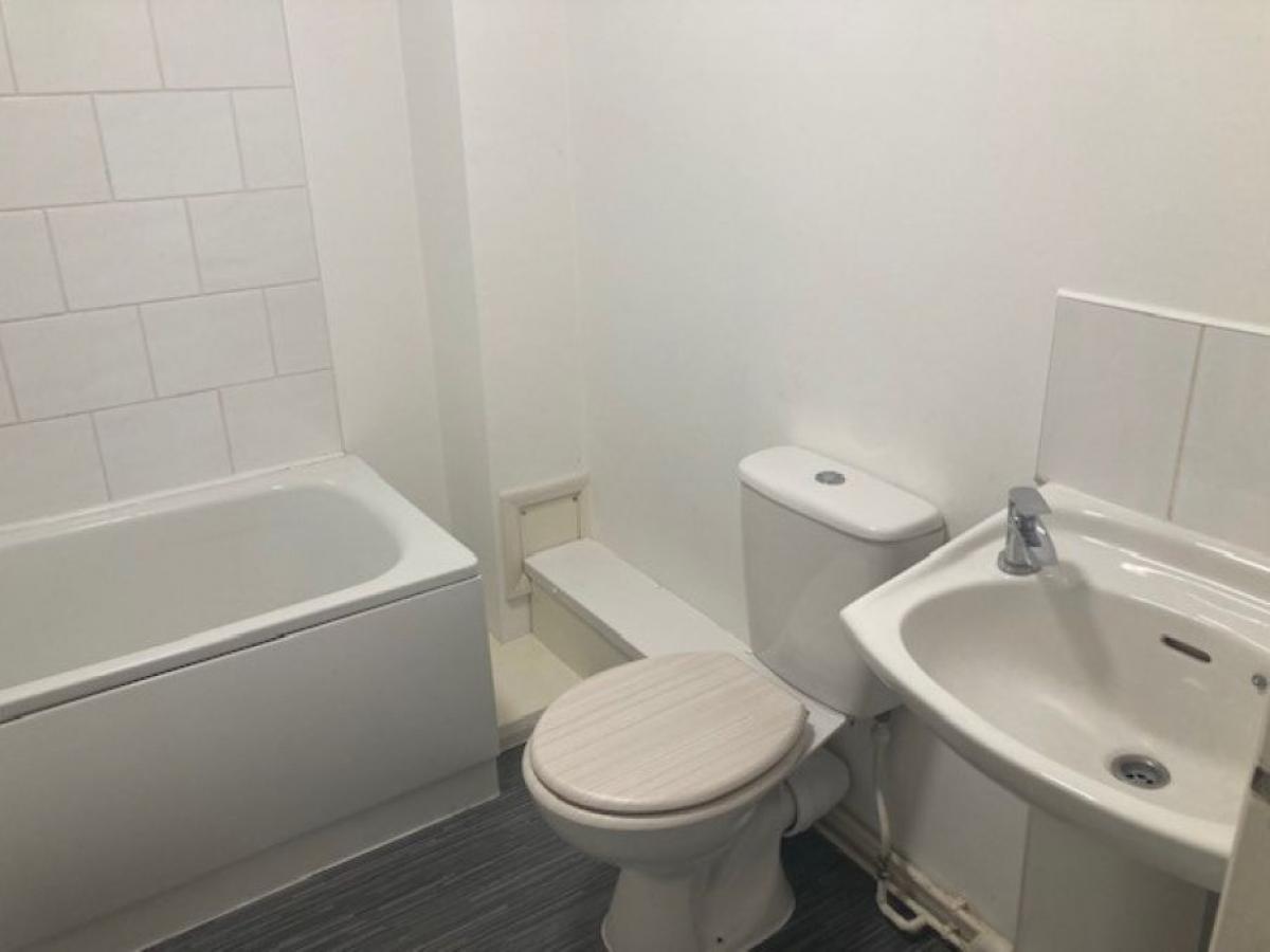 Image of 2 Bedroom Flat, London Road, Derby Centre
